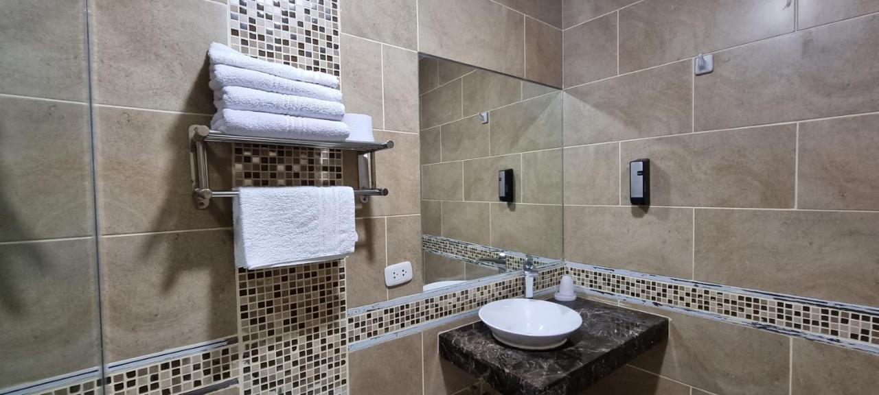 Hotel Imperio Real تروخيو المظهر الخارجي الصورة